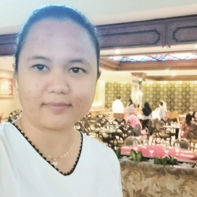 Ratna Kurniawati – Dokter Gigi